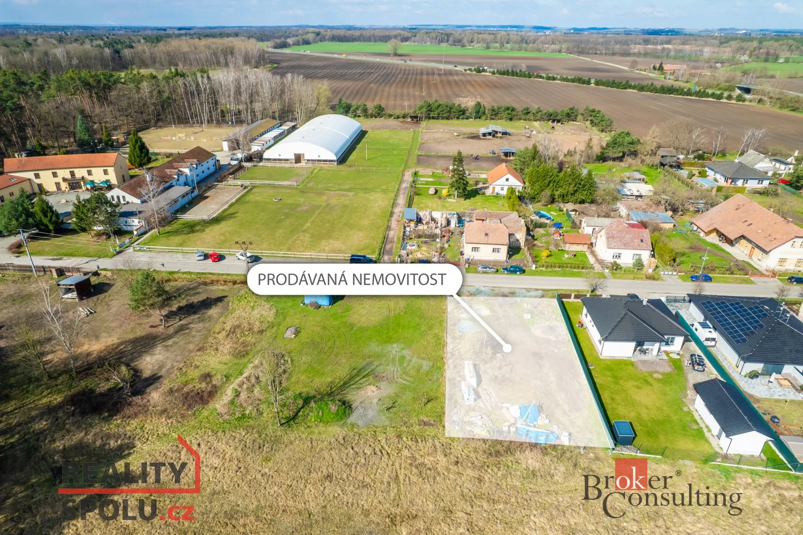 Pozemek na prodej, Hrobice